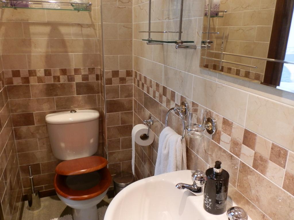 Balnacraig Bed & Breakfast Saline Luaran gambar